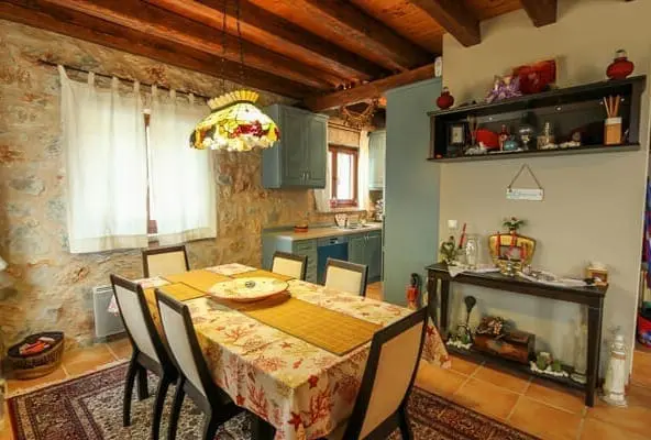 145 | Villa with Swimming Pool in Poulithra