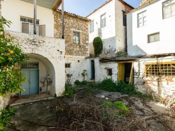 153 | Large Stone House in Leonidio