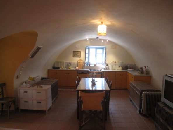 house in leonidio ready to live in