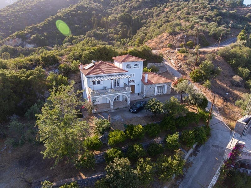 132 | Amazing Villa near Tyros with Seaview