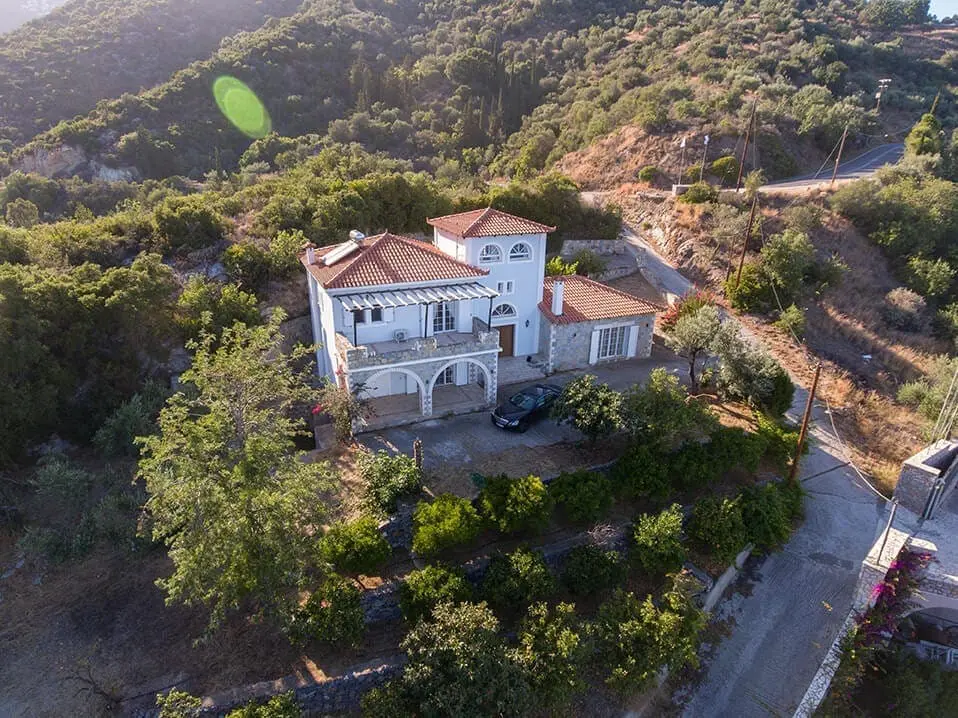 132 | Amazing Villa near Tyros with Seaview