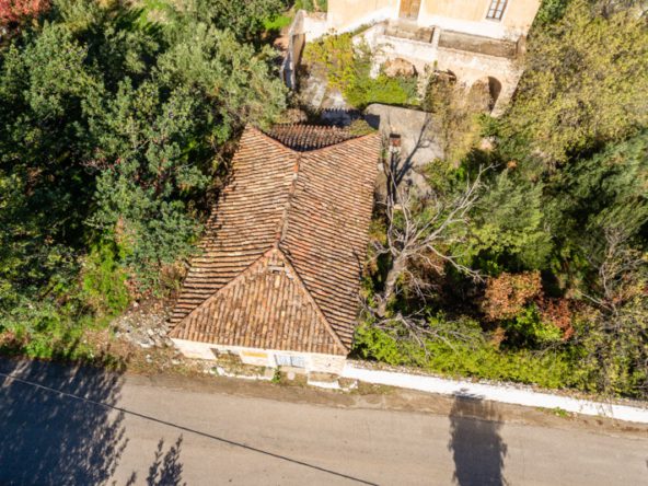 172-Stone-House-For-Renovation-Poulithra
