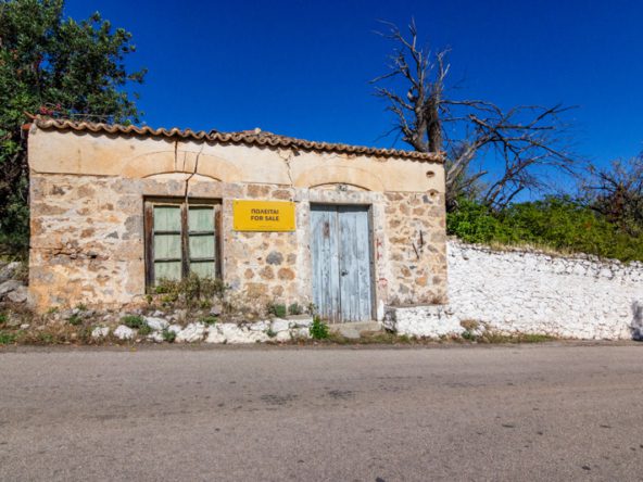 172-Stone-House-For-Renovation-Poulithra