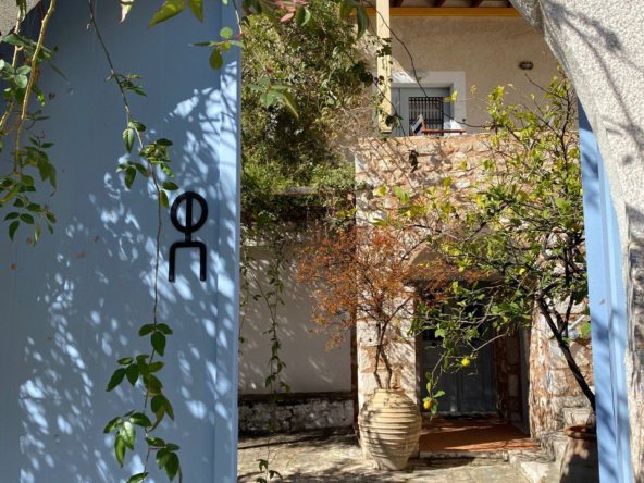house in leonidio ready to live in