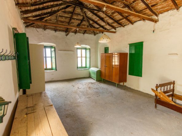 179 | Stone House in Tyros