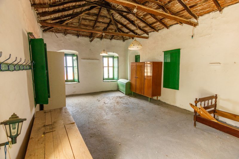 Stone-House-For-Renovation-Sapounakeika-2 179 | Stone House in Tyros
