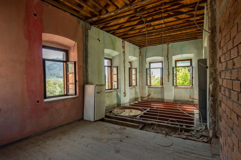 179-Big House-in-the-City-Center-of-Leonidio-16