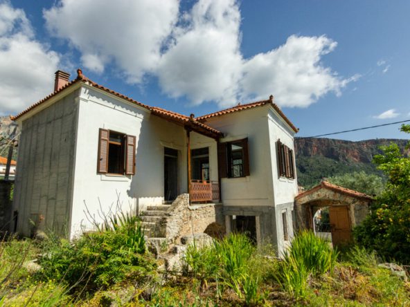 179-Big House-in-the-City-Center-of-Leonidio-13