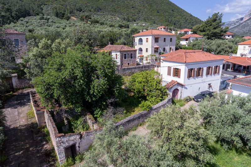 179-Big House-in-the-City-Center-of-Leonidio-34 179-Big House-in-the-City-Center-of-Leonidio-13