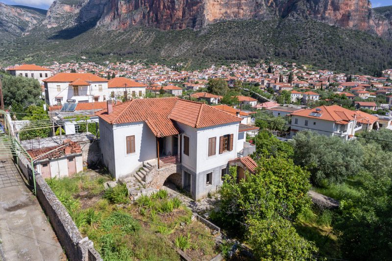 179-Big House-in-the-City-Center-of-Leonidio-40 179-Big House-in-the-City-Center-of-Leonidio-13