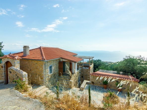 [#194] Newly-Renovated Luxurious Sea-View Stone House in Pragmatefti - 225 000 euro