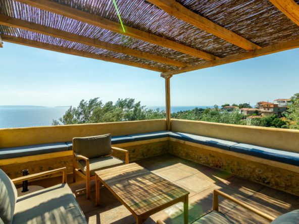  [#194] Newly-Renovated Luxurious Sea-View Stone House in Pragmatefti - 225 000 euro