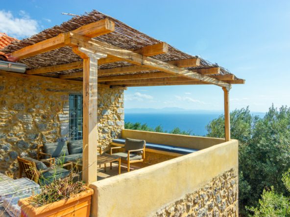  [#194] Newly-Renovated Luxurious Sea-View Stone House in Pragmatefti - 225 000 euro