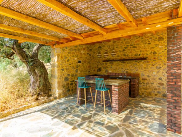  [#194] Newly-Renovated Luxurious Sea-View Stone House in Pragmatefti - 225 000 euro
