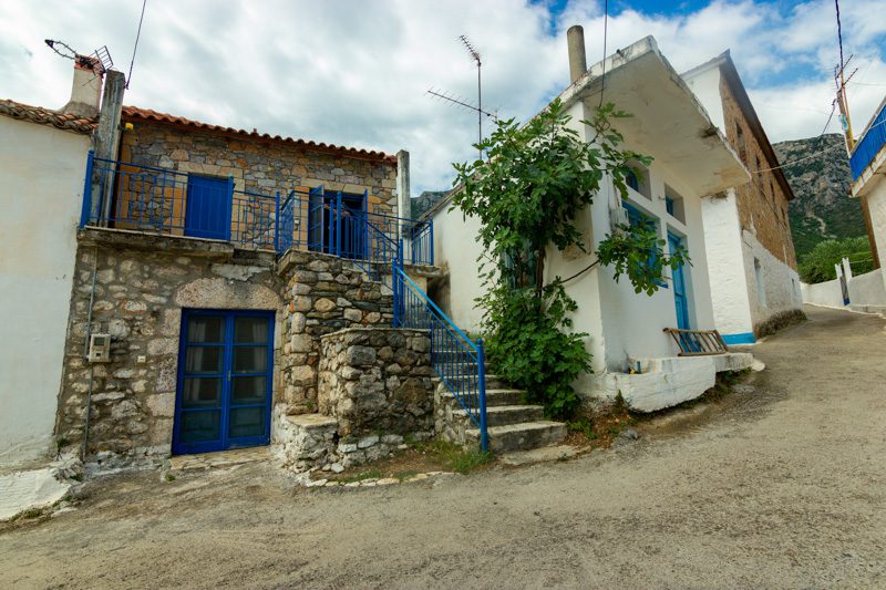 195-Cute-Stone-House-Easy-Access-Tyros-1 195-Cute-Stone-House-Easy-Access-Tyros-10