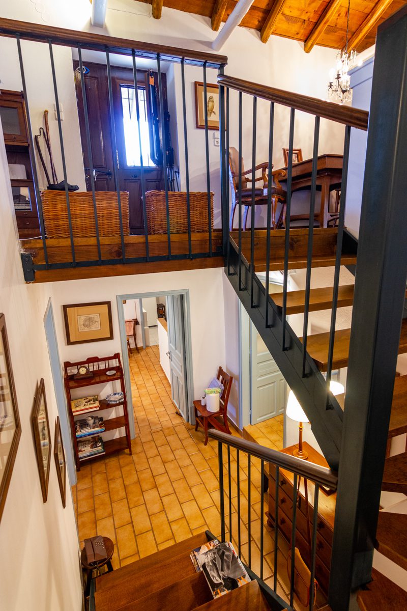 208-Beautiful-House-with-Great-View-in-Tyros-17 208-Beautiful-House-with-Great-View-in-Tyros