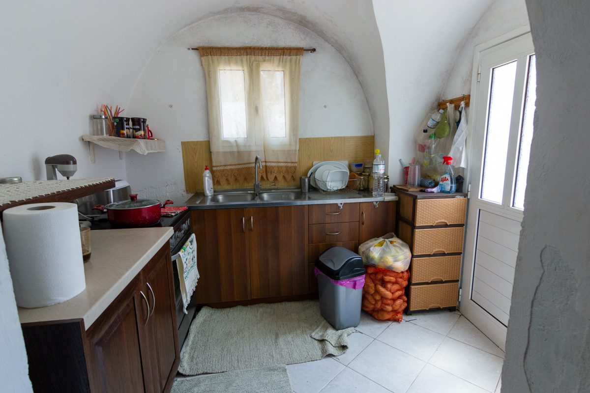 209-Unique-building-with-big-possibilities-in-Leonidio-24