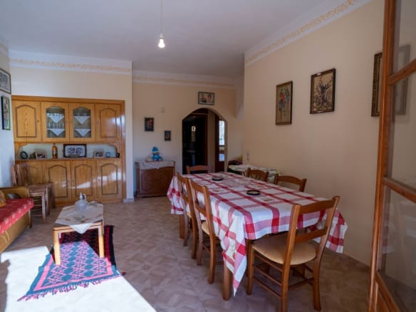 292-2-Level-Stone Residence-Melana-with-Beautiful-View-Nice-Garden