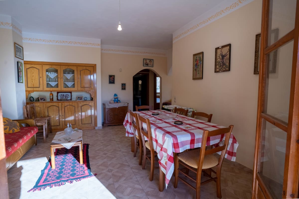 292-2-Level-Stone Residence-Melana-with-Beautiful-View-Nice-Garden