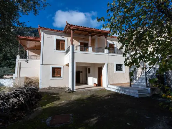 292-2-Level-Stone Residence-Melana-with-Beautiful-View-Nice-Garden