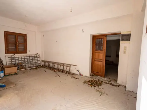 292-2-Level-Stone Residence-Melana-with-Beautiful-View-Nice-Garden