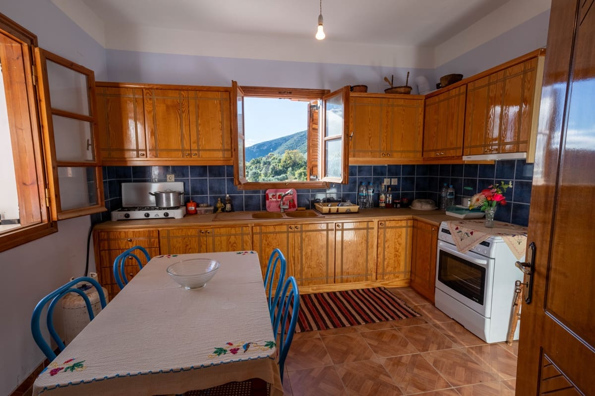 292-2-Level-Stone Residence-Melana-with-Beautiful-View-Nice-Garden