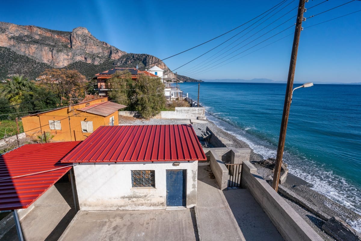276-Beachfront-2-Level-House-For-Sale-Lakkos-Leonidio-Peloponnese (21 of 32) 276-Beachfront-2-Level-House-For-Sale-Lakkos-Leonidio-Peloponnese