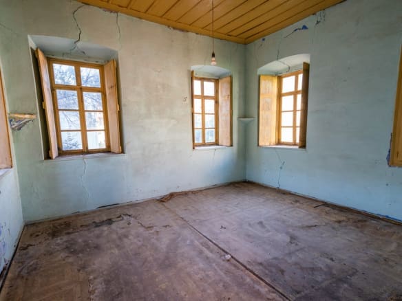 288-Traditional-Stone-House-Leonidio-East-Peloponnese-12