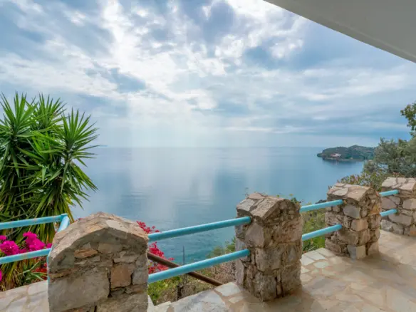 298-Villa with Stunning Sea View - Unique Opportunity at Pera Melana-8