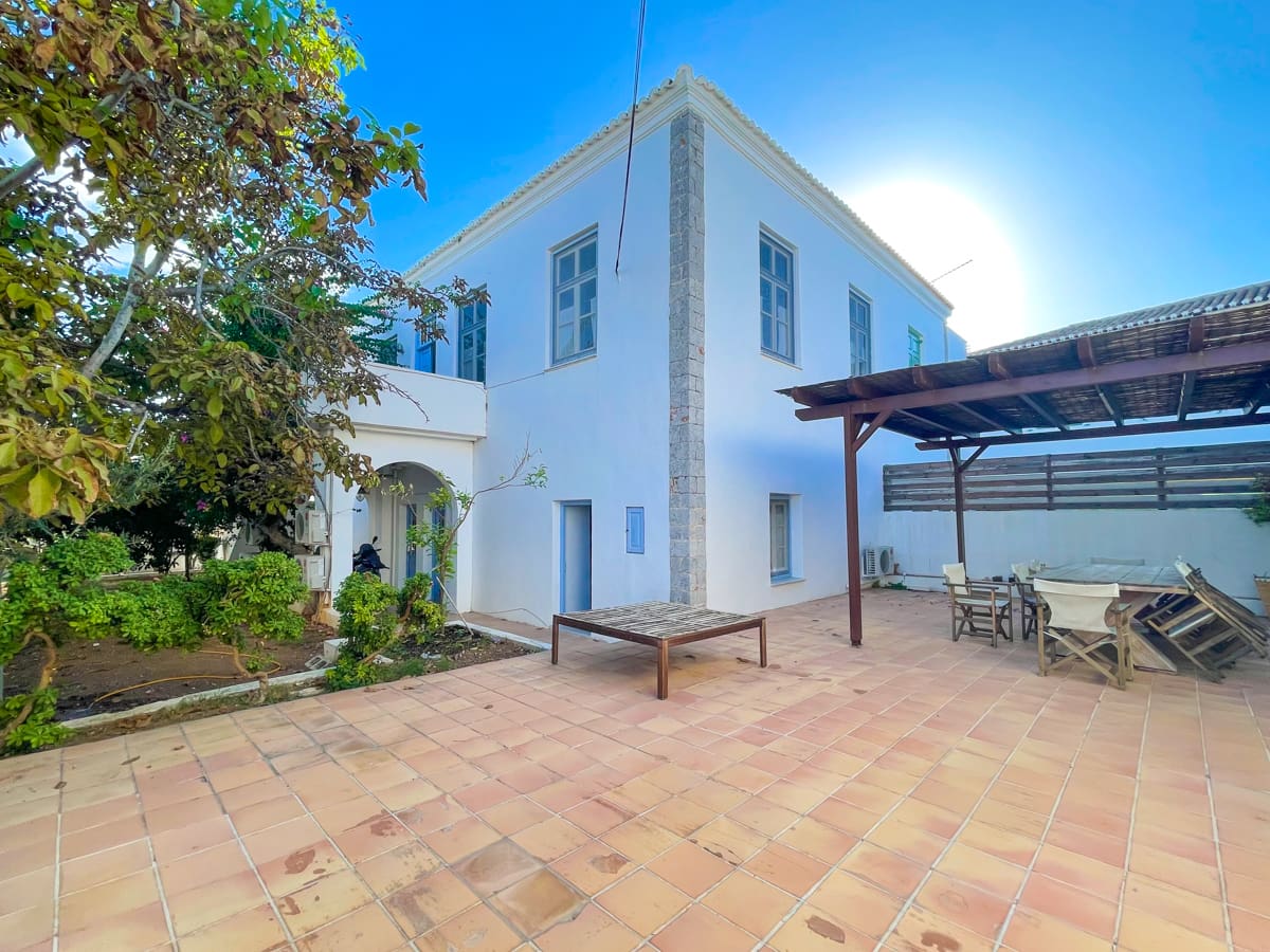 333 – Masion House For Sale Old Harbour Spetses Island-49