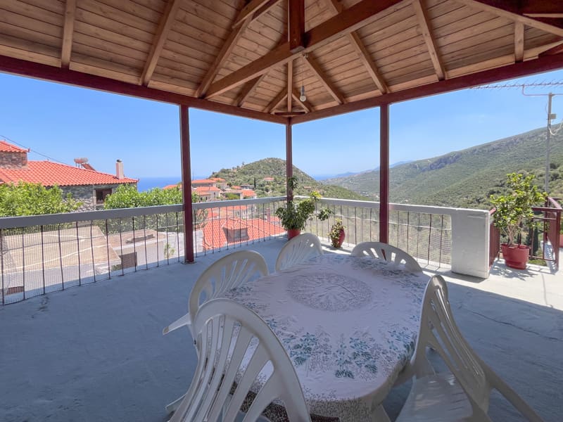 382-Traditional-Modernized-StoneHouse-Pera-Melana